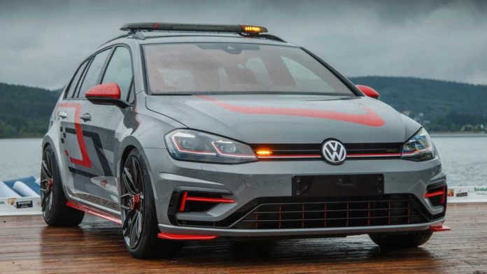 Фолксваген vw-golf-estate-r-4motion-fighter