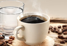 Опровергаха теорията, че кофеинът дехидратира