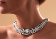 Колие Van Cleef & Arpels от 1929 г. е продадено за 3.6 млн. долара