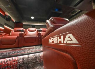 Кино Арена DELUXE отвори врати в Сердика Център